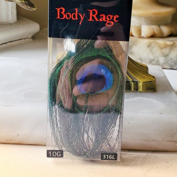 Beautiful peacock 10 gauge earrings - Picture 3 of 4